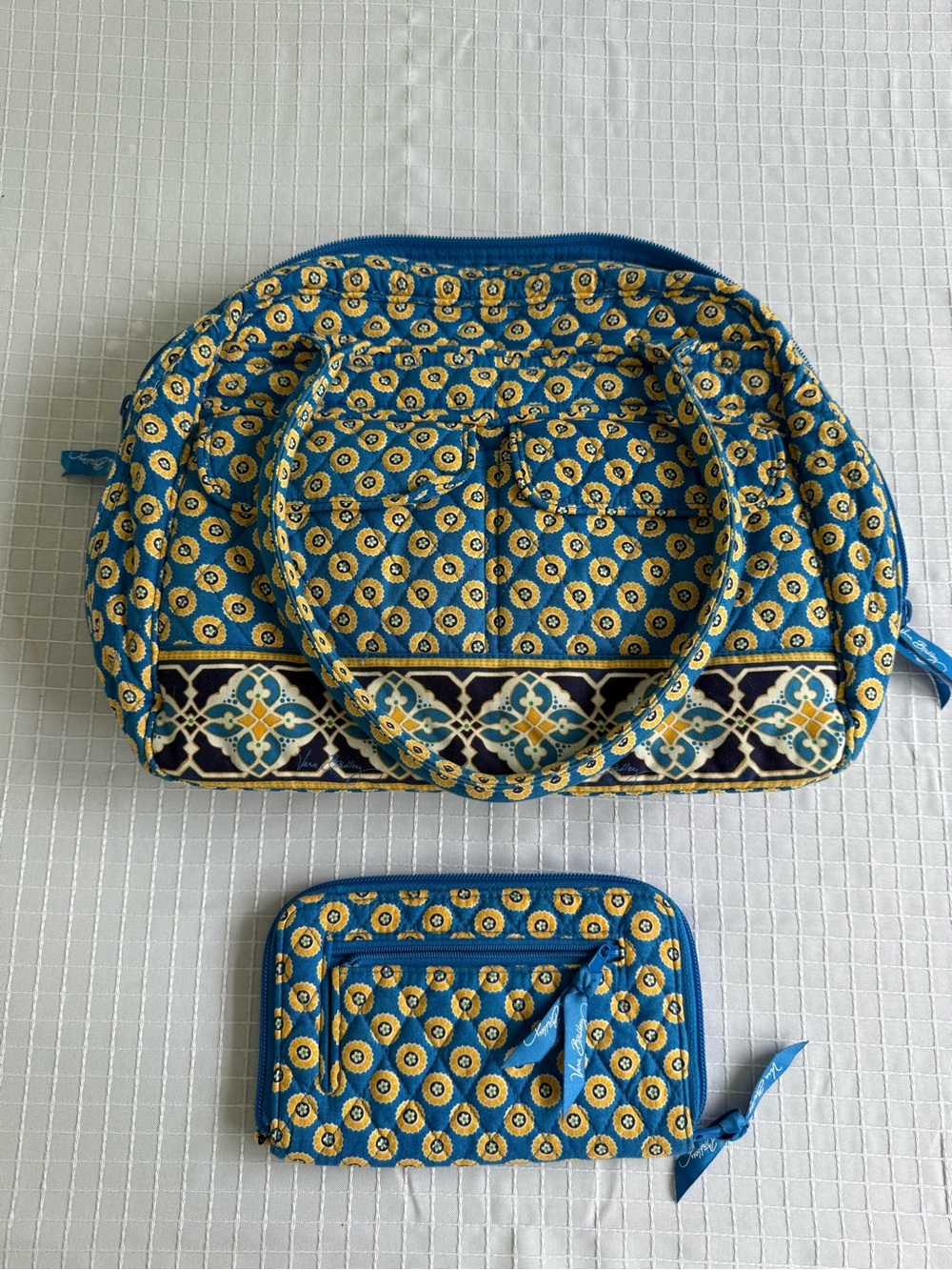 Vera Bradley Cargo Bag and Wallet Set "Riviera Blue" Retired Pattern